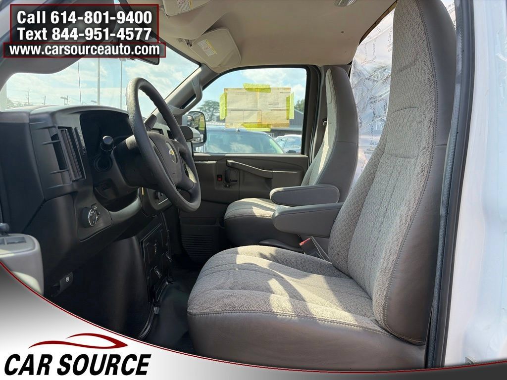 Used 2023 Chevrolet Express 4500 w/ Ambulance Package RWD image 12
