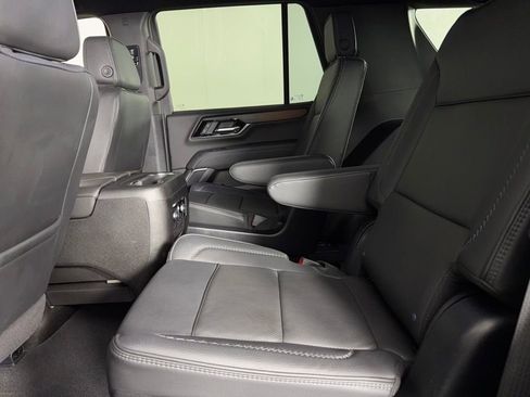 Used 2025 GMC Yukon Denali image 28