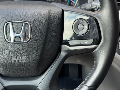 Used 2018 Honda Odyssey EX-L image 22