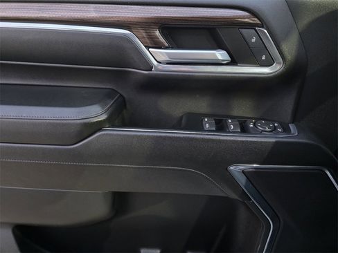 Used 2024 Chevrolet Silverado 2500 LT image 18