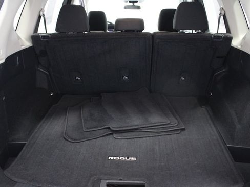 Certified 2024 Nissan Rogue SV AWD/4WD image 16
