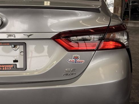 Used 2023 Toyota Camry SE AWD/4WD image 15