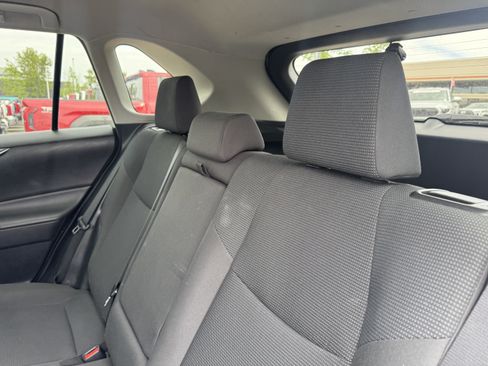 Used 2019 Toyota RAV4 LE FWD image 24