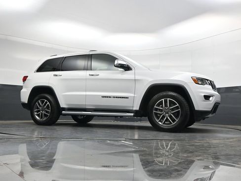 Used 2021 Jeep Grand Cherokee Limited AWD/4WD image 36