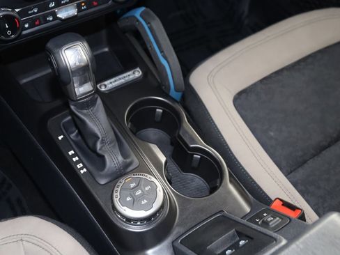 Used 2022 Ford Bronco Wildtrak image 28