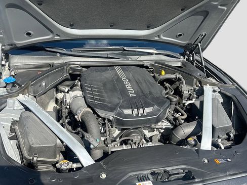 Used 2022 Genesis G70 3.3T RWD image 30