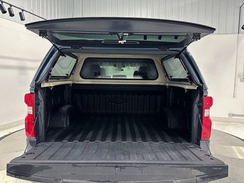 Used 2022 Chevrolet Silverado 1500 RST AWD/4WD image 5