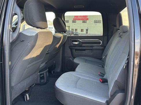 Used 2024 RAM 2500 Big Horn w/ Bed Utility Group image 9