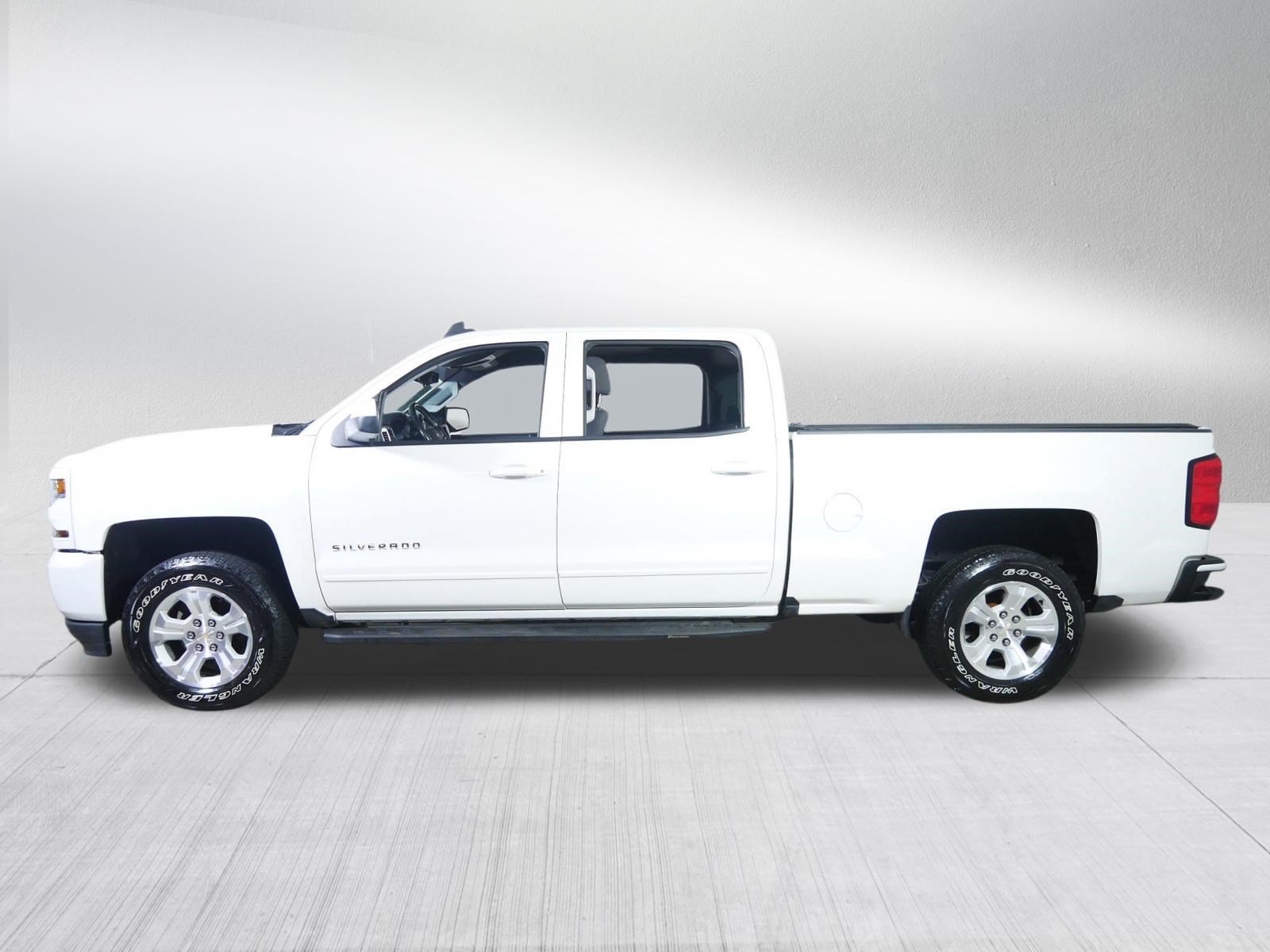 Used 2017 Chevrolet Silverado 1500 LT w/ All Star Edition AWD/4WD image 4