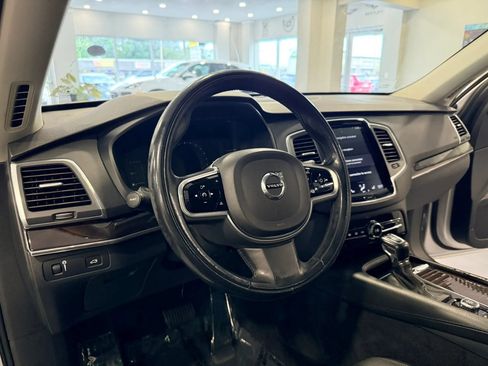 Used 2019 Volvo XC90 T5 Momentum FWD image 7