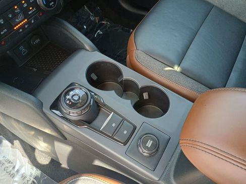 Used 2022 Ford Bronco Sport Outer Banks w/ Tech Package AWD/4WD image 33