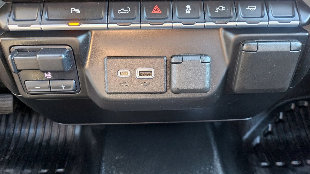Used 2022 Chevrolet Silverado 2500 W/T w/ WT Fleet Convenience Package RWD image 35