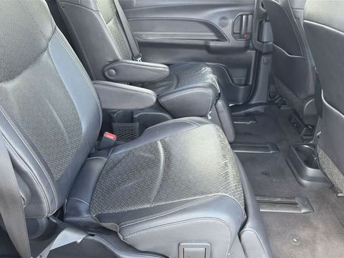 Certified 2023 Toyota Sienna XSE image 13