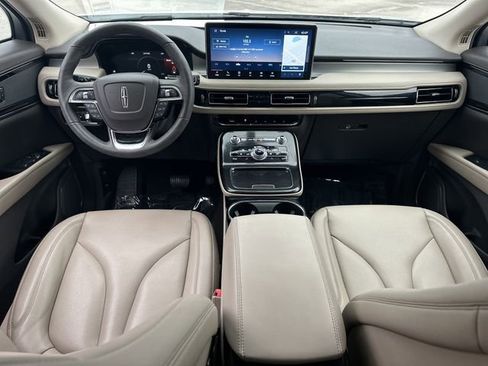 Certified 2022 Lincoln Nautilus Standard w/ Premium Package image 18