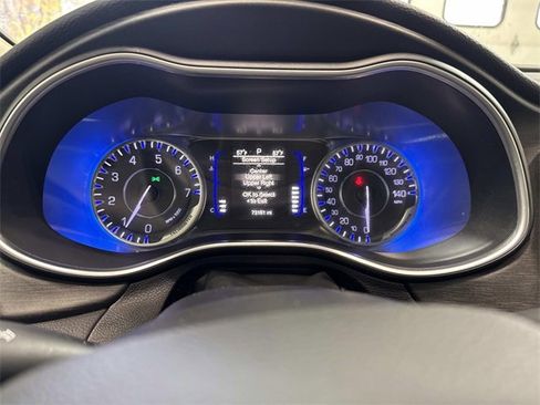 Used 2016 Chrysler 200 Limited w/ Anniversary Edition image 9