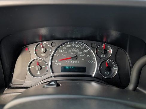 Used 2024 GMC Savana 2500 w/ Driver Convenience Package image 17