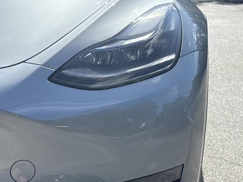 Used 2024 Tesla Model Y Long Range AWD/4WD image 10