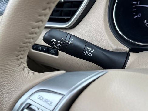 Used 2015 Nissan Rogue SL w/ SL Premium Package image 22