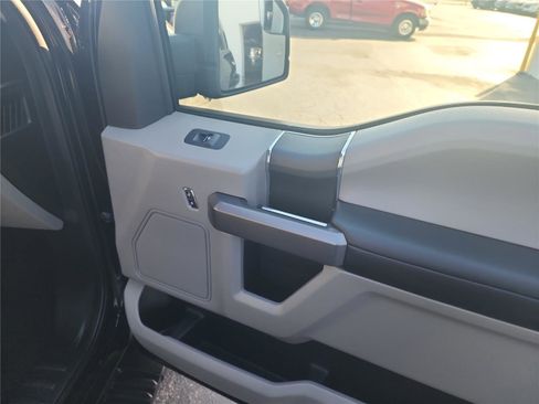 Used 2020 Ford F150 XLT image 21