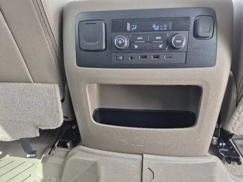 Used 2020 Chevrolet Suburban Premier RWD image 22