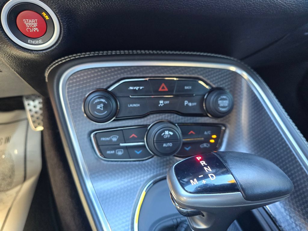 Used 2016 Dodge Challenger SRT Hellcat RWD image 22