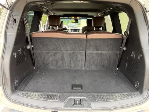 Used 2016 INFINITI QX80 Limited image 16