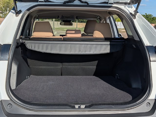 Used 2021 Toyota RAV4 XLE FWD image 27