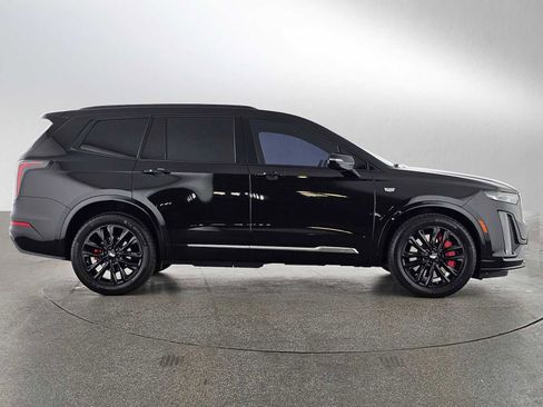 Used 2023 Cadillac XT6 Sport image 6