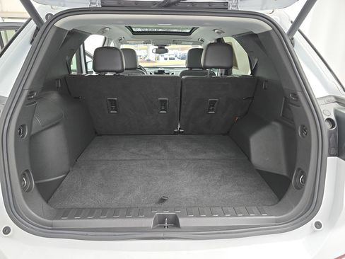 Used 2022 Chevrolet Equinox Premier image 12