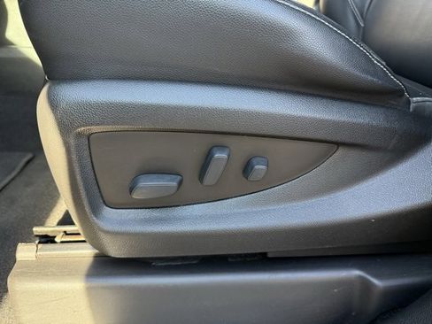 Used 2020 Chevrolet Tahoe LT image 18