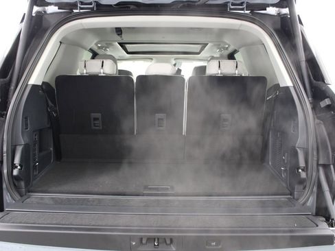 New 2026 Lincoln Navigator Reserve image 16