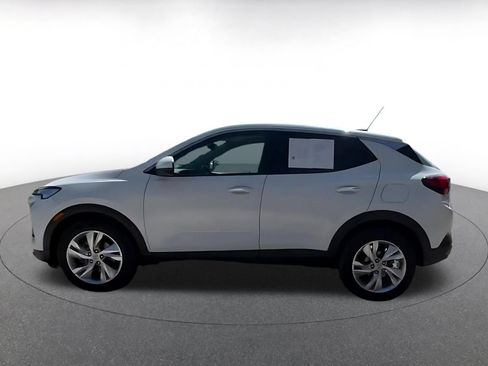 Used 2025 Buick Encore GX Preferred FWD image 9