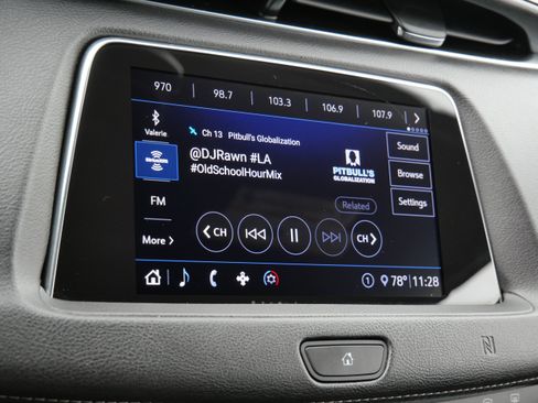 Used 2020 Cadillac XT4 Premium Luxury AWD/4WD image 24