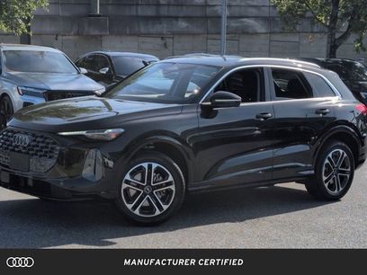 Certified 2025 Audi Q5 Premium Plus w/ Premium Plus