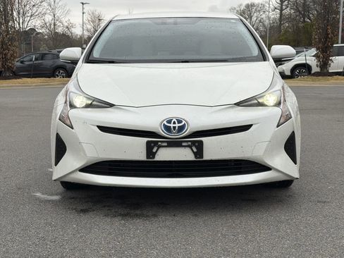 Used 2016 Toyota Prius Four image 8