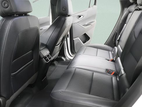 Used 2025 Chevrolet Equinox LT w/ Convenience Package II image 26