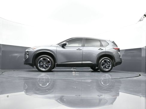 Certified 2026 Nissan Rogue SV AWD/4WD image 46