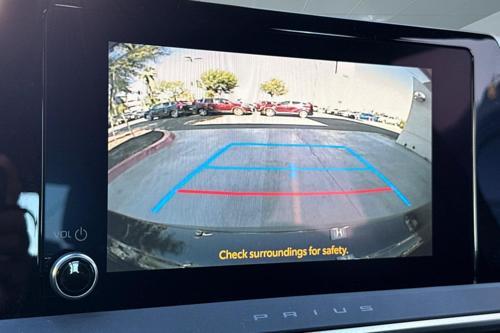 Used 2026 Toyota Prius LE FWD image 20