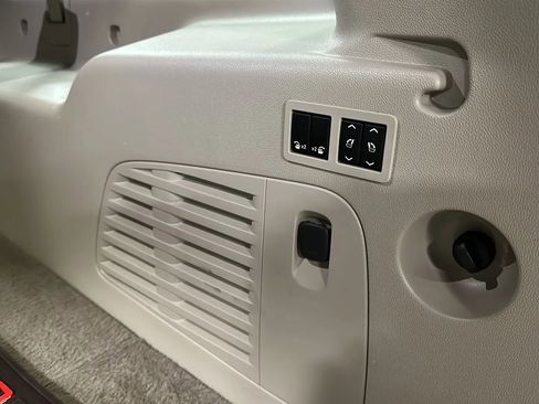 Used 2017 GMC Yukon XL Denali w/ Open Road Package image 16