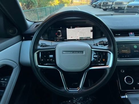 Used 2023 Land Rover Range Rover Evoque R-Dynamic S image 16