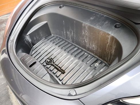 Used 2020 Tesla Model 3 Long Range image 13