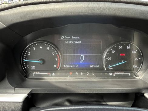 Used 2024 Ford Explorer XLT w/ Equipment Group 202A RWD image 9