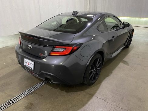 Certified 2024 Toyota GR86 Premium image 4