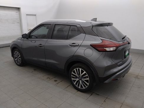 Used 2022 Nissan Kicks SV FWD image 3