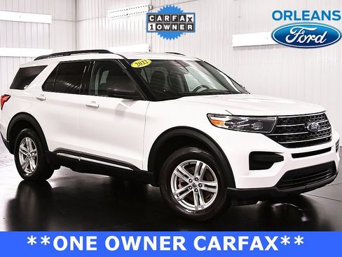 Used 2022 Ford Explorer XLT image 1