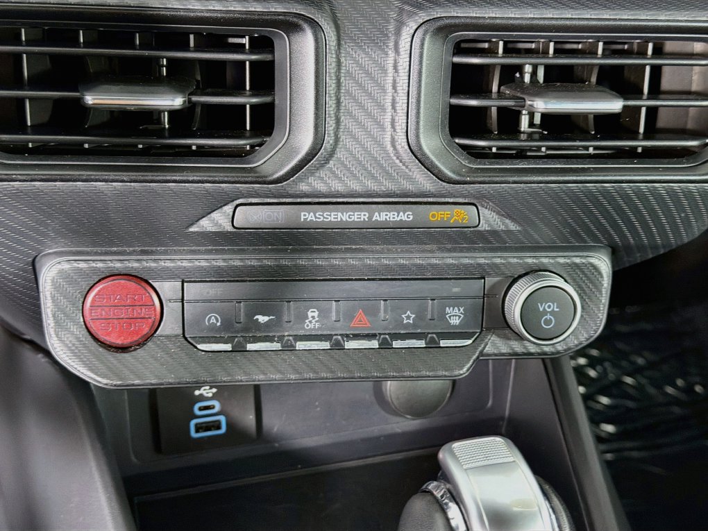Used 2025 Ford Mustang Coupe RWD image 20