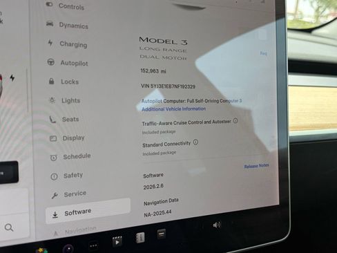 Used 2022 Tesla Model 3 Long Range AWD/4WD image 11