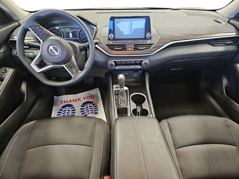 Used 2024 Nissan Altima 2.5 SV image 9