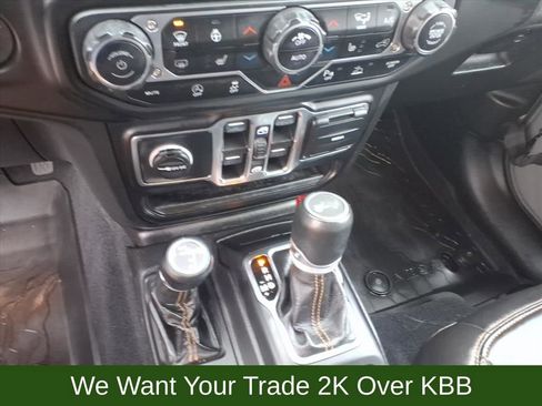 Used 2022 Jeep Wrangler Unlimited Sahara image 28