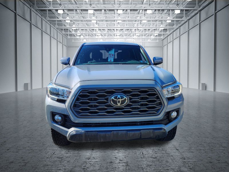 Used 2020 Toyota Tacoma TRD Off-Road w/ Blackout Package AWD/4WD image 2